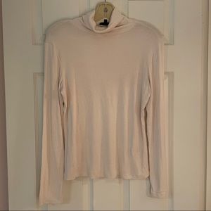 Off-White Ribbed Turtleneck Shirt from Dynamite